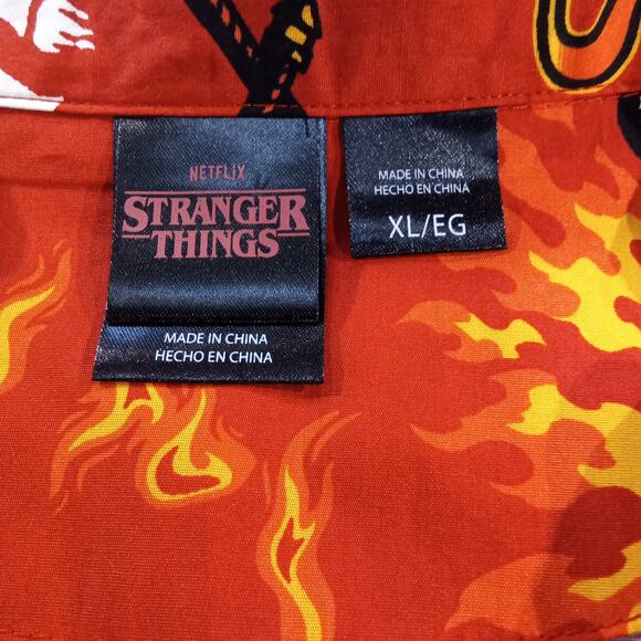 Stranger Things Hellfire Club Button Up Shirt Red Flames Graphic Men’s XL NWT - Picture 4 of 6